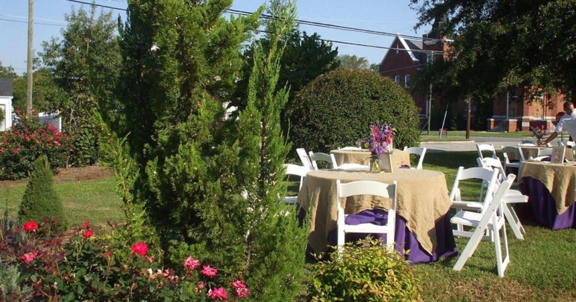 Simply Divine Hotel Dunn Buitenkant foto